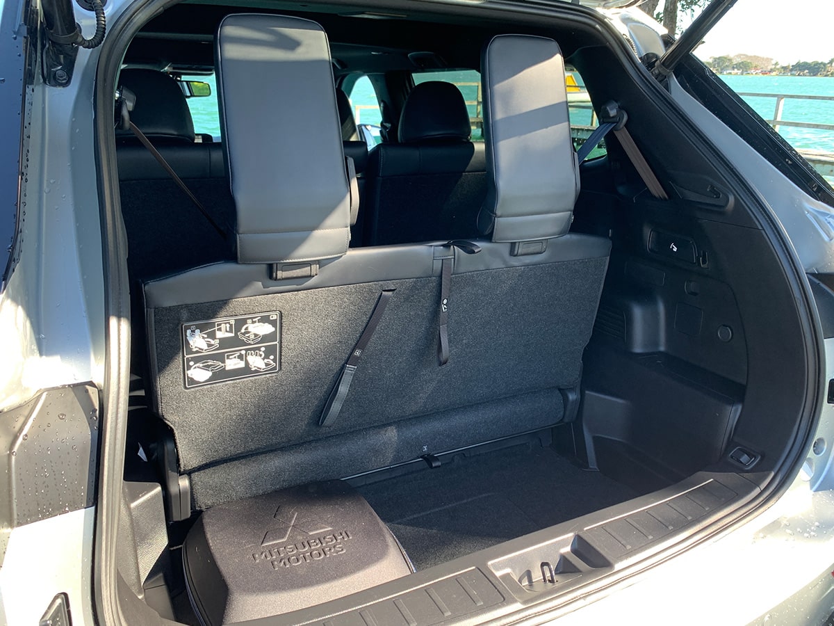 2023 Mitsubishi Outlander PHEV Sport 4WD Hybrid 7 Seater