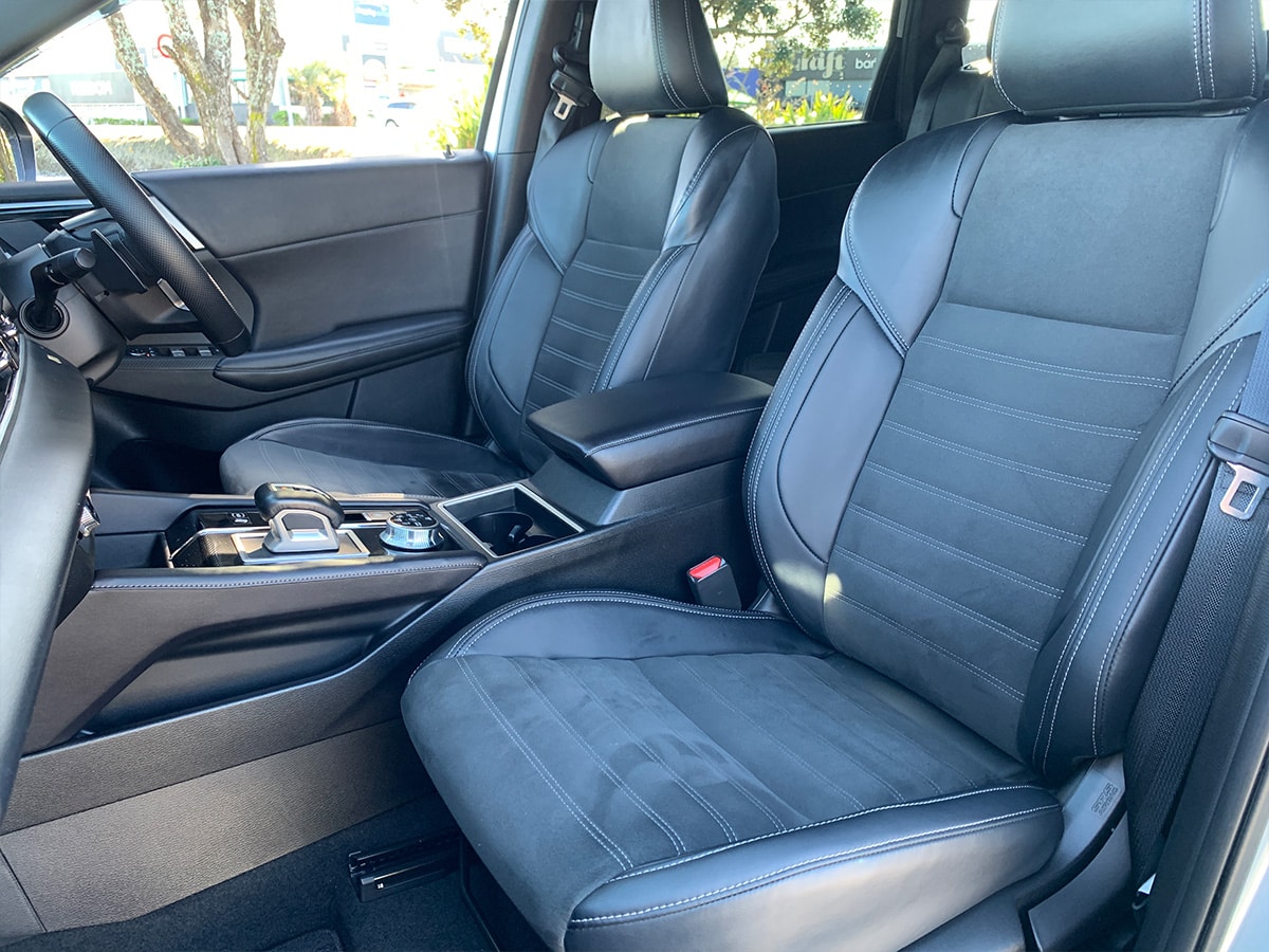 2023 Mitsubishi Outlander PHEV Sport 4WD Hybrid 7 Seater