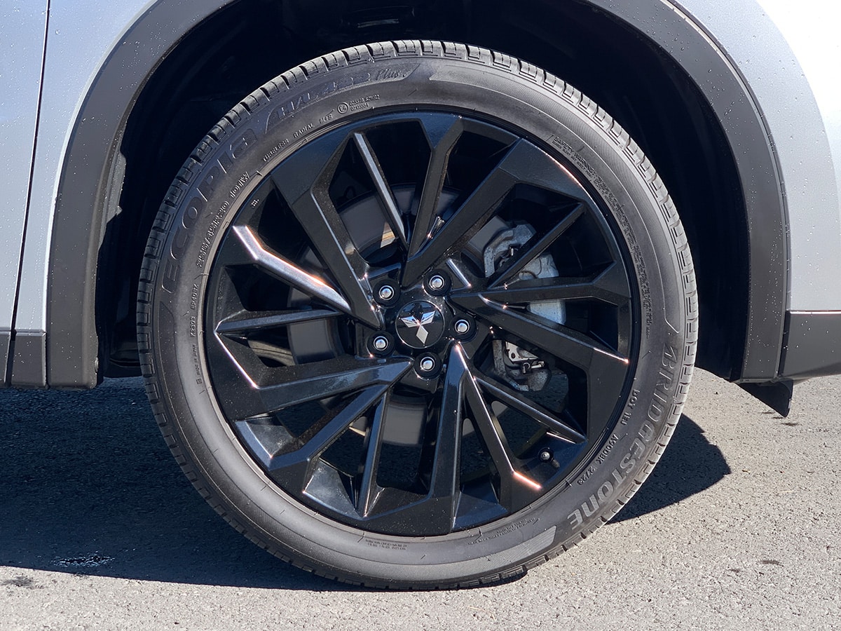 2023 Mitsubishi Outlander PHEV Sport 4WD Hybrid 7 Seater