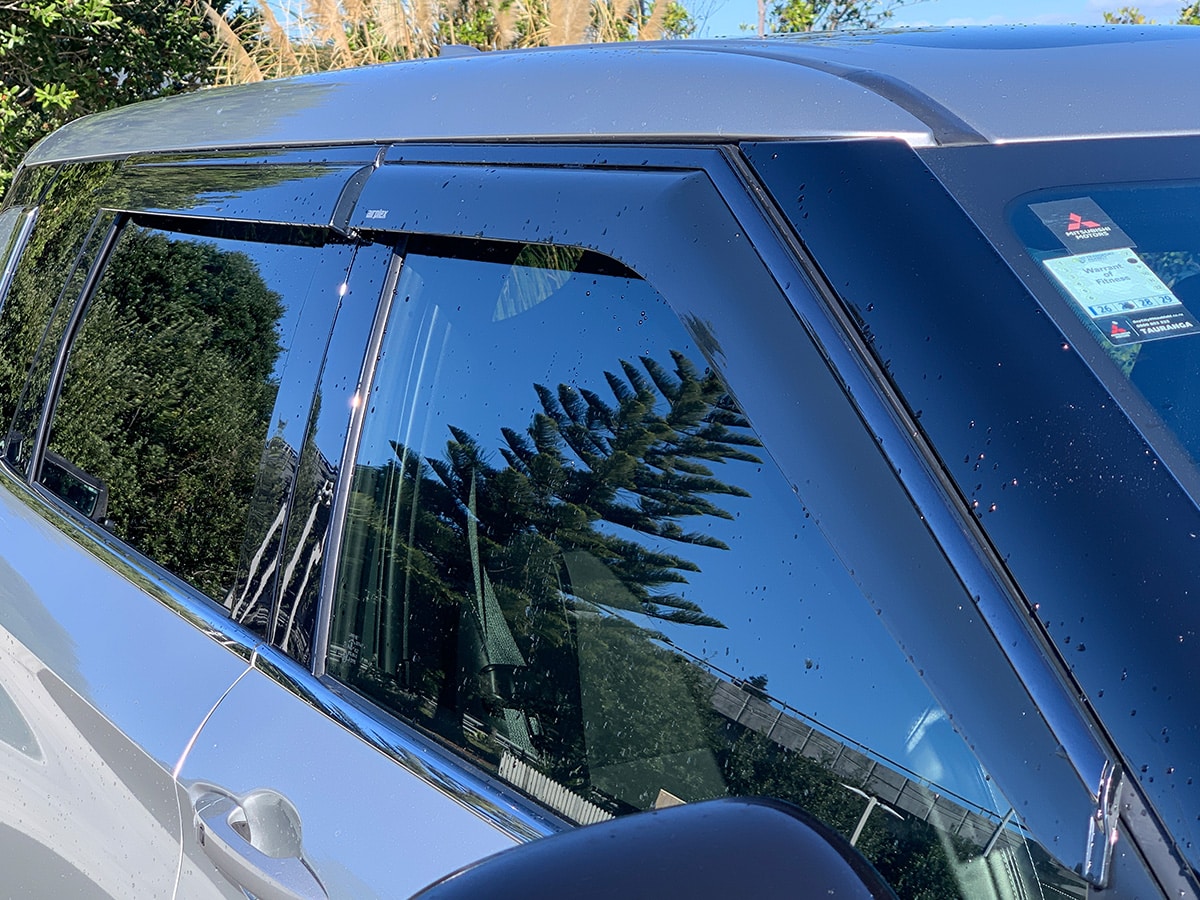 2023 Mitsubishi Outlander PHEV Sport 4WD Hybrid 7 Seater