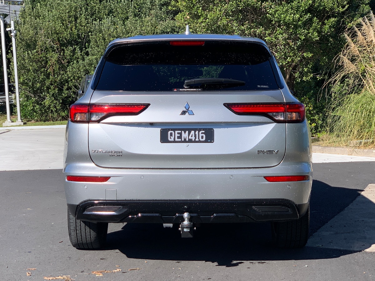 2023 Mitsubishi Outlander PHEV Sport 4WD Hybrid 7 Seater