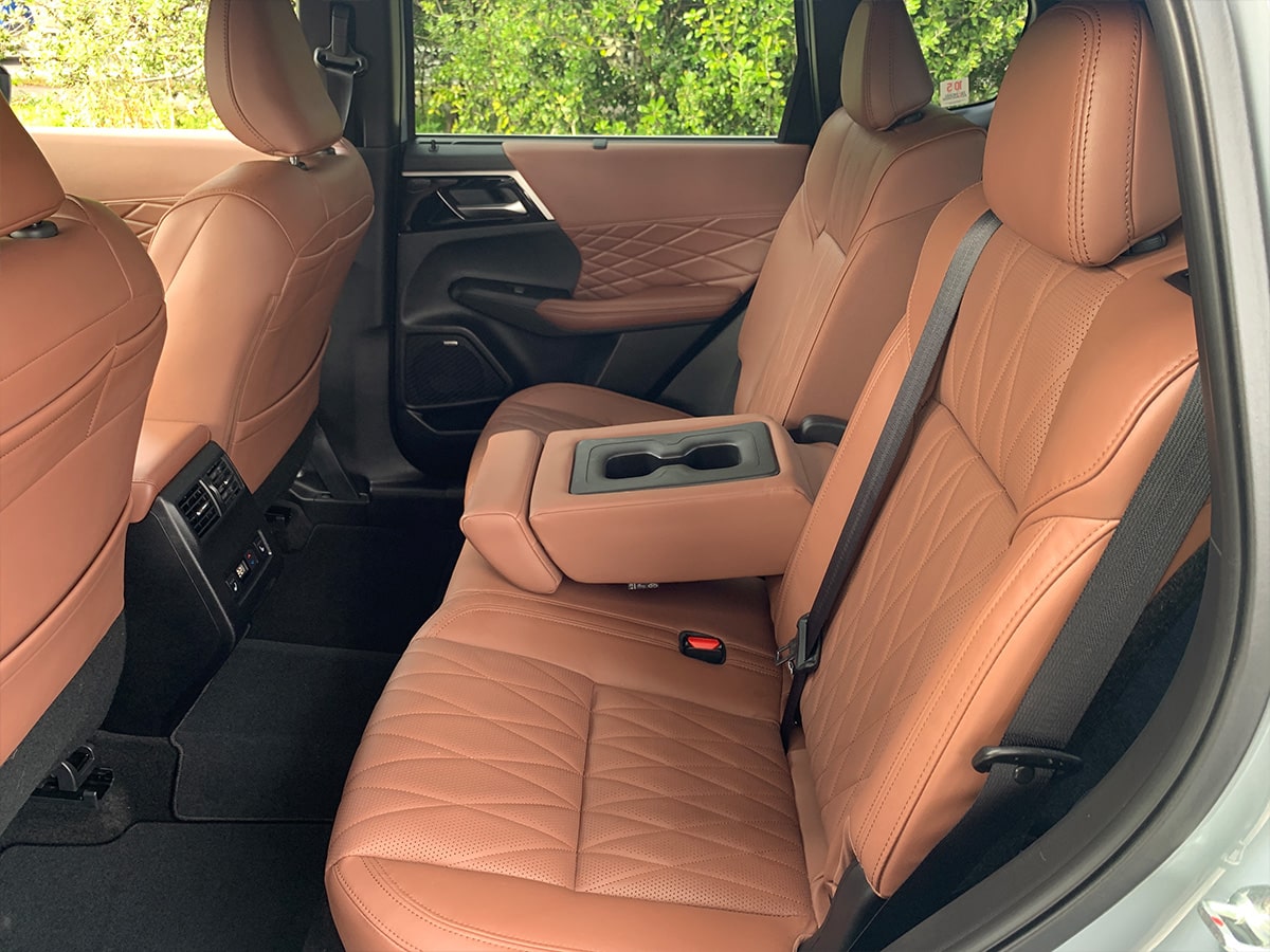 2026 Mitsubishi Outlander Exceed 4WD 7 Seater 2.5L Petrol Auto
