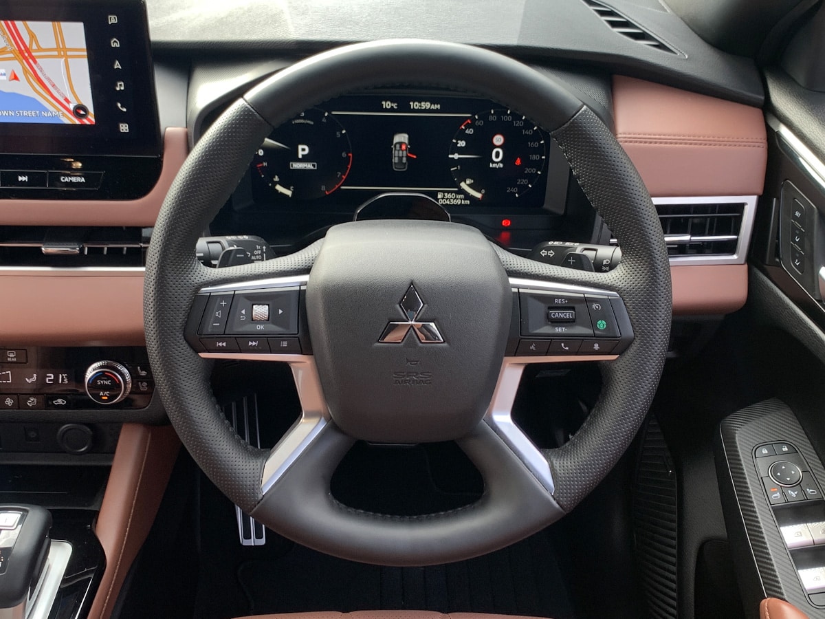 2026 Mitsubishi Outlander Exceed 4WD 7 Seater 2.5L Petrol Auto
