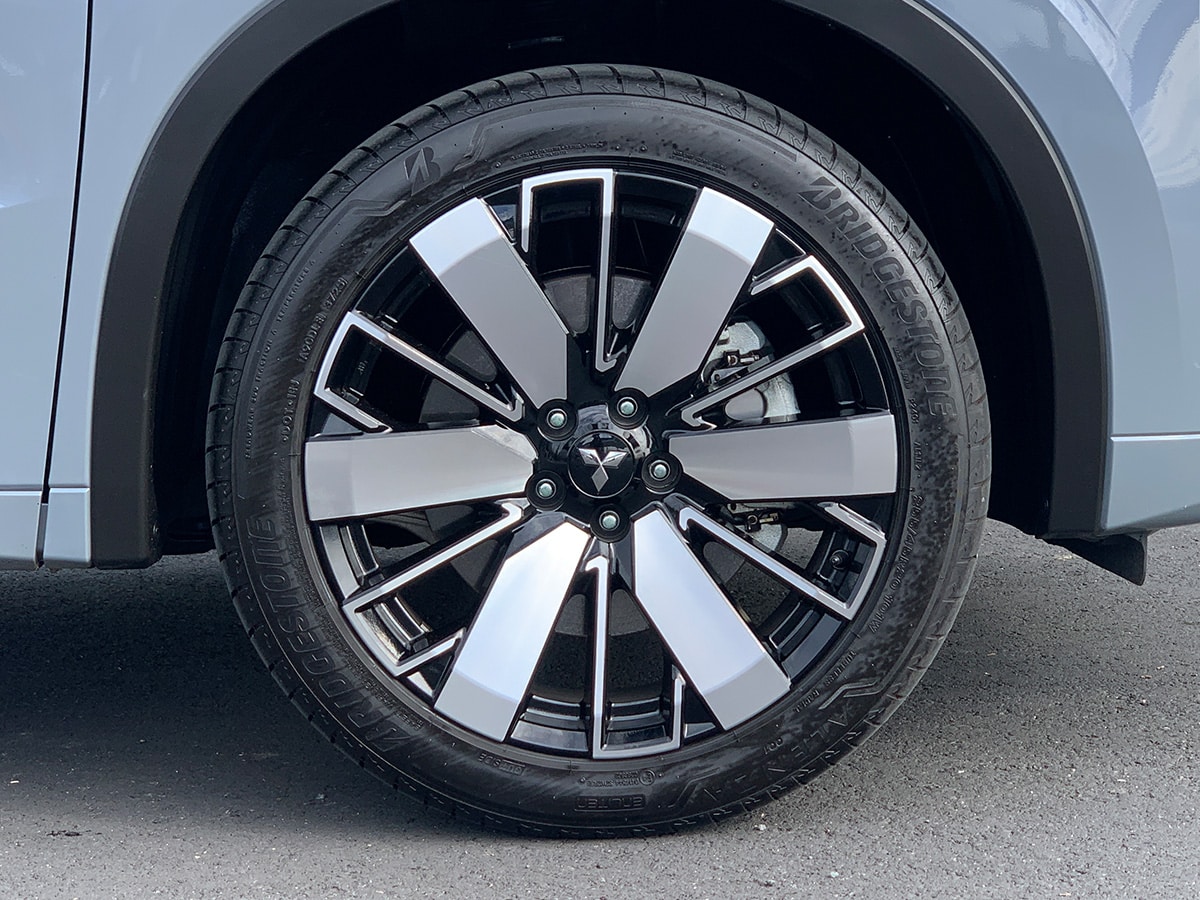 2026 Mitsubishi Outlander Exceed 4WD 7 Seater 2.5L Petrol Auto