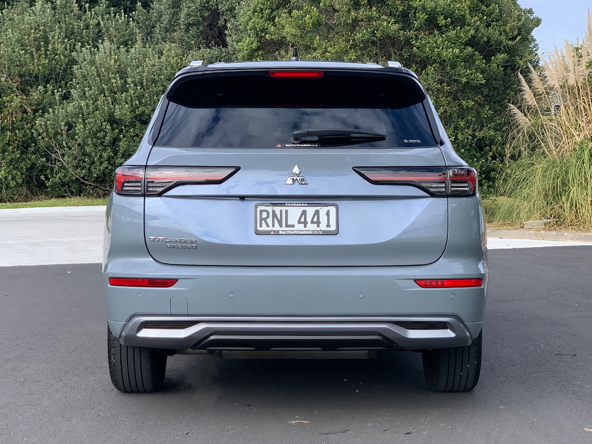 2026 Mitsubishi Outlander Exceed 4WD 7 Seater 2.5L Petrol Auto