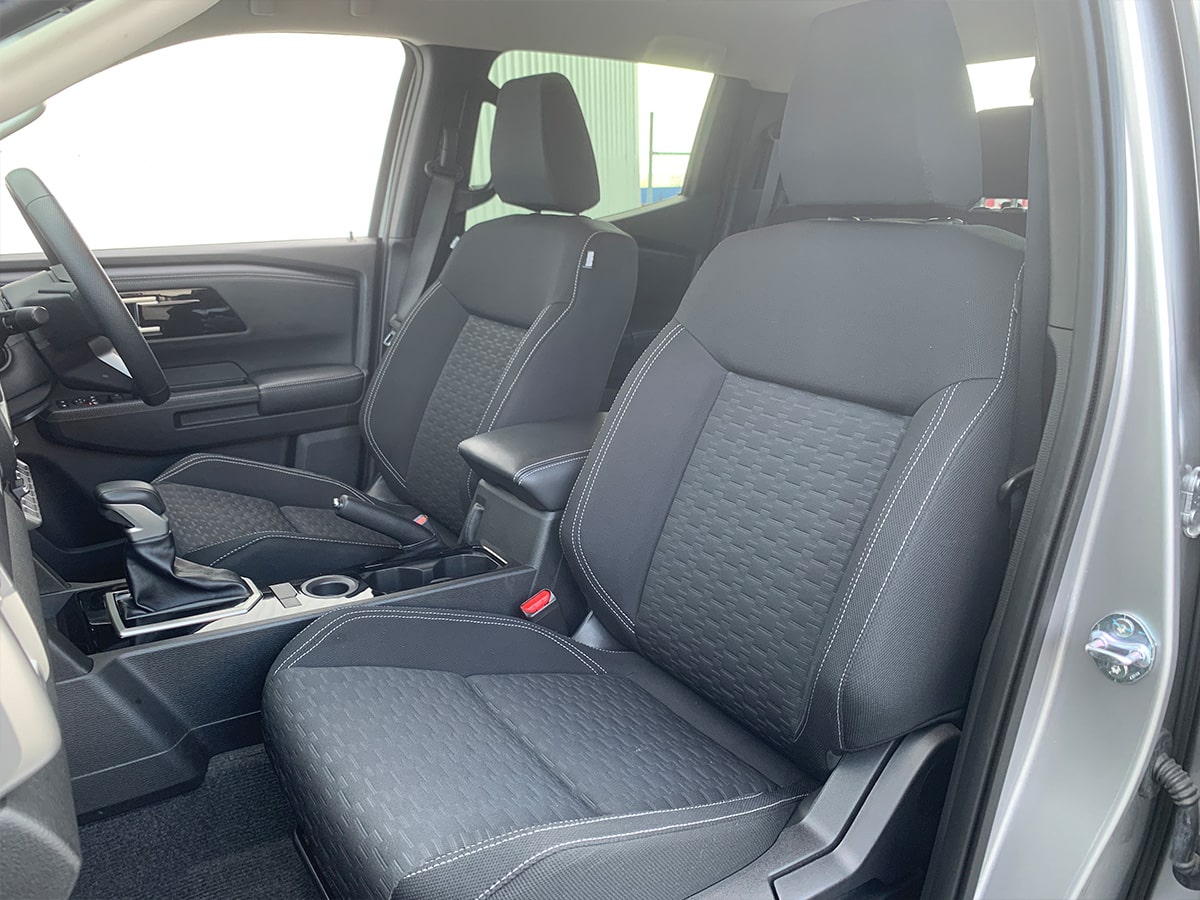 2026 Mitsubishi Triton GLXR 2WD 2.4L Bi-Turbo Diesel – Save $4,651