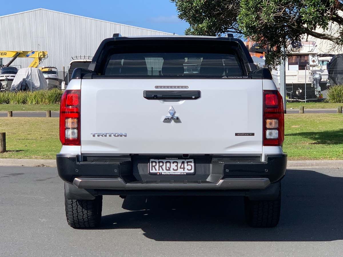 2026 Mitsubishi Triton GSR 4WD