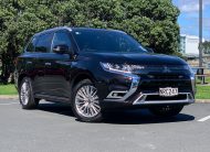 2021 Mitsubishi Outlander VRX PHEV 4WD