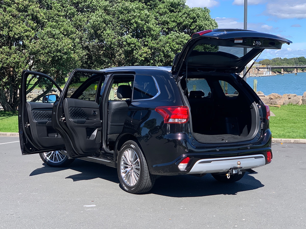 2021 Mitsubishi Outlander VRX PHEV 4WD
