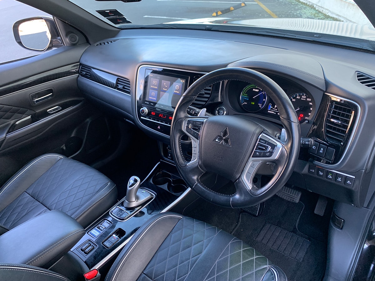 2021 Mitsubishi Outlander VRX PHEV 4WD