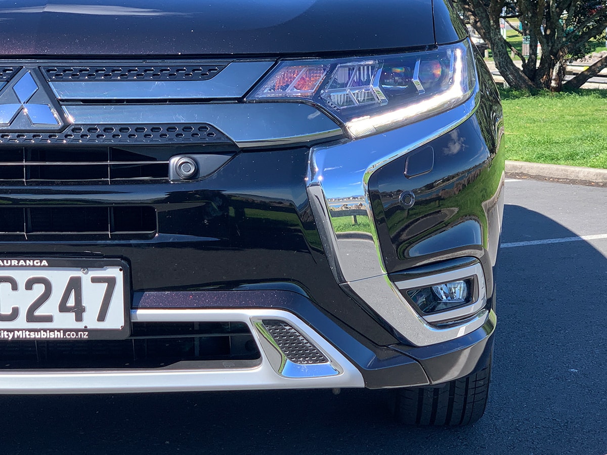 2021 Mitsubishi Outlander VRX PHEV 4WD