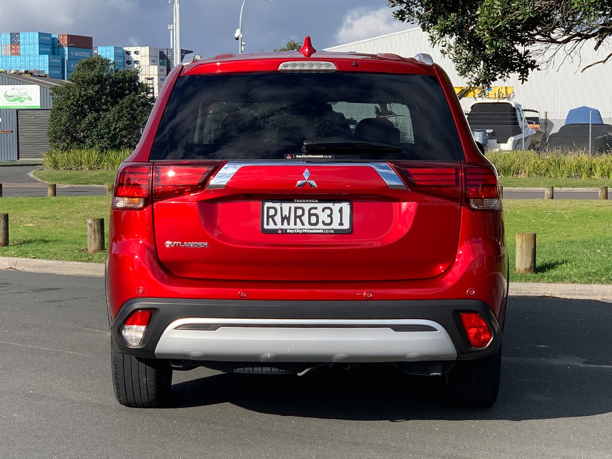2022 Mitsubishi Outlander LS 2.4L Petrol 7 Seater Automatic