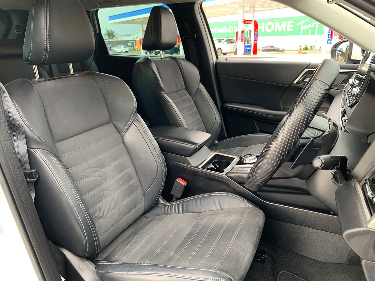 2022 Mitsubishi Outlander XLS 2WD 7 Seater 2.5L Petrol