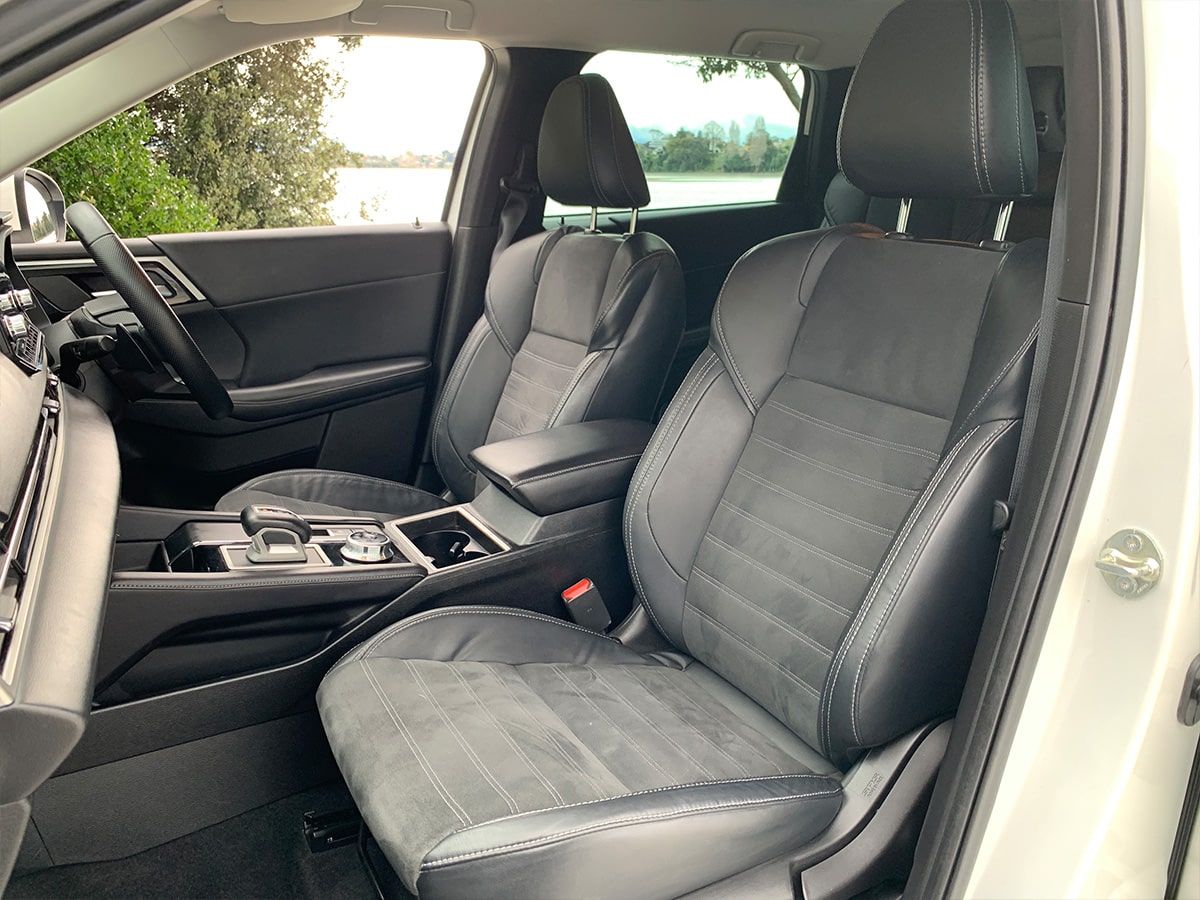 2022 Mitsubishi Outlander XLS 2WD 7 Seater 2.5L Petrol