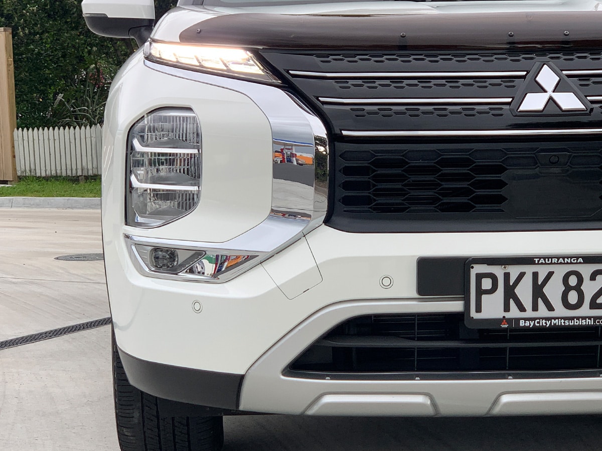 2022 Mitsubishi Outlander XLS 2WD 7 Seater 2.5L Petrol