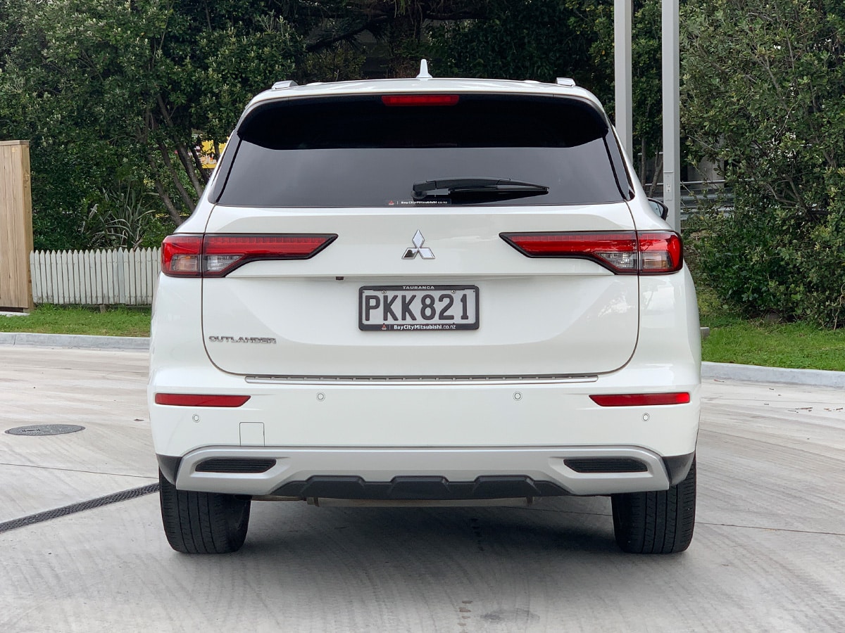 2022 Mitsubishi Outlander XLS 2WD 7 Seater 2.5L Petrol