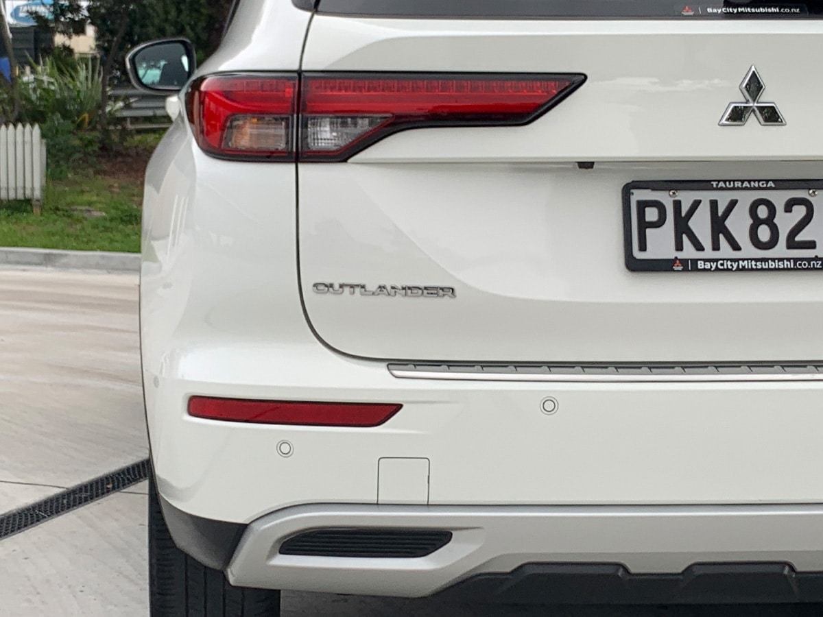 2022 Mitsubishi Outlander XLS 2WD 7 Seater 2.5L Petrol