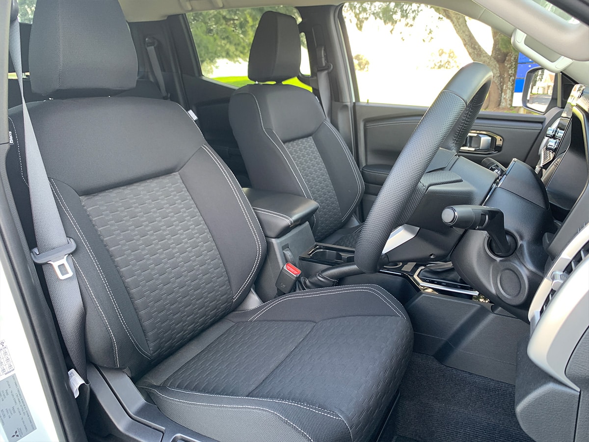 2026 Mitsubishi Triton GLXR 2WD 2.4L Bi-Turbo Diesel – SAVE $3,636
