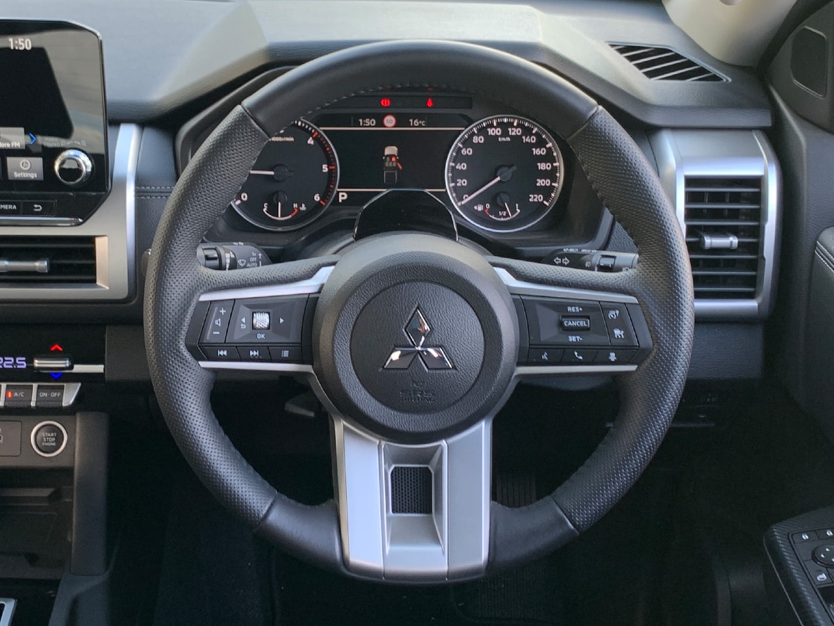 2026 Mitsubishi Triton GLXR 2WD 2.4L Bi-Turbo Diesel – SAVE $3,636