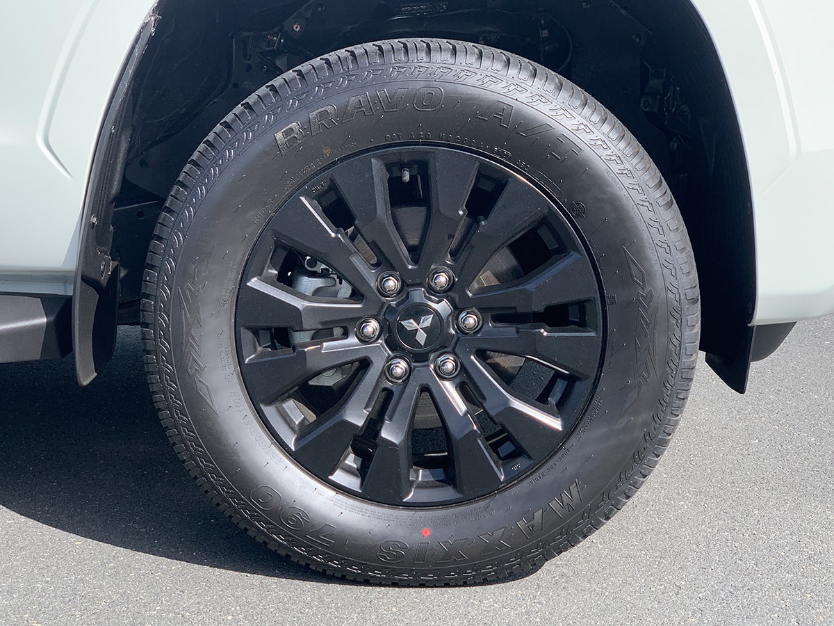 2026 Mitsubishi Triton GLXR 2WD 2.4L Bi-Turbo Diesel – SAVE $3,636