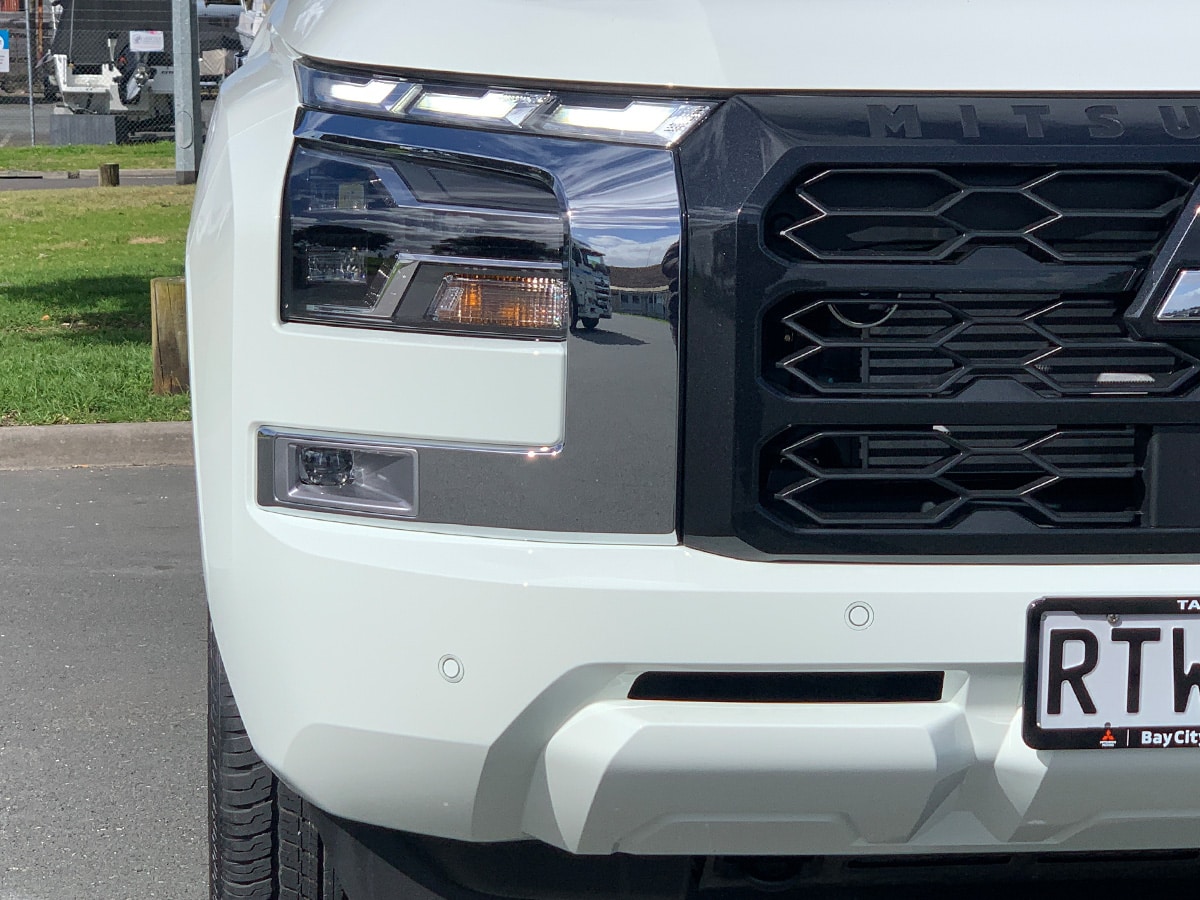 2026 Mitsubishi Triton GLXR 2WD 2.4L Bi-Turbo Diesel – SAVE $3,636