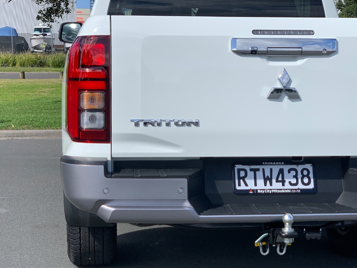 2026 Mitsubishi Triton GLXR 2WD 2.4L Bi-Turbo Diesel – SAVE $3,636